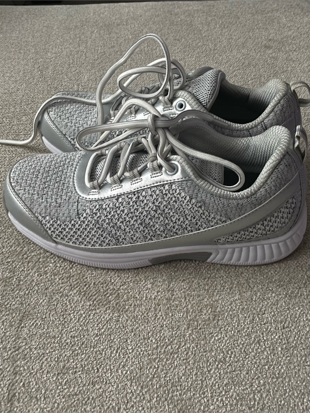 NEW Orthofeet 982 Sandy Gray Silver Knit Comfort Orthopedic Shoes